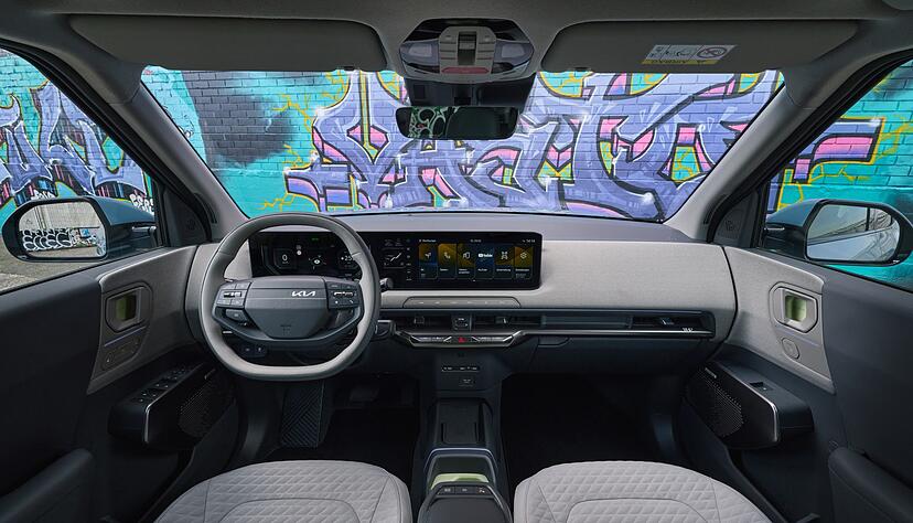 Willkommen im Kia: Der Tester lobt die Materialauswahl und die wohnliche Atmosphäre. Willkommen im Kia: Der Tester lobt die Materialauswahl und die wohnliche Atmosphäre.