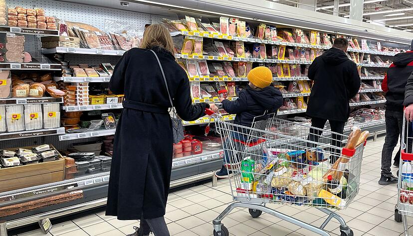 Eine h&ouml;here Mehrwertsteuer macht f&uuml;r russische Verbraucher den Einkauf teurer. (Archivbild)