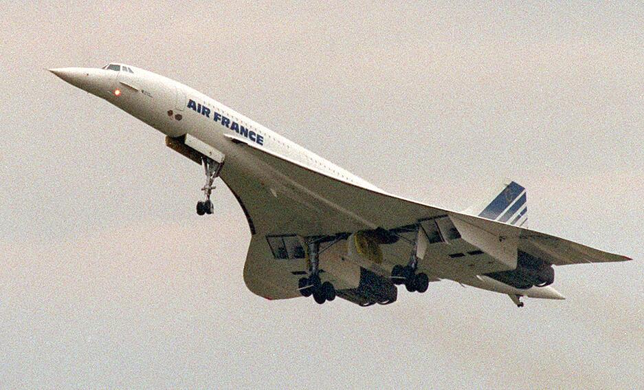 Das Archivbild zeigt die Unglücks-Concorde der Air France, die am 25.07.2000 bei Paris abstürzte, am 24.6.2000 bei den Flugerlebnistagen auf dem Flughafen Hahn im Hunsrück.