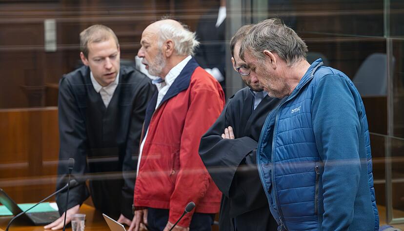 Zwei mutma&szlig;liche ehemalige Mitglieder der linksextremistischen Gruppe &laquo;Das Komitee&raquo; kommen vor Gericht.