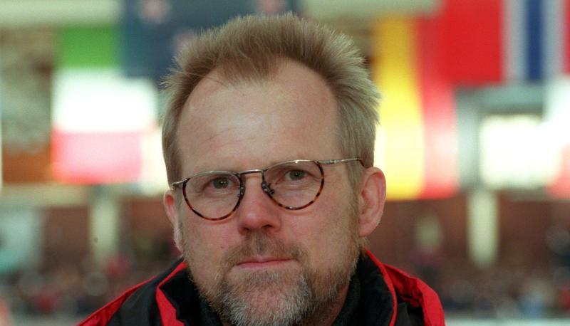 DESG-Sportdirektor G&uuml;nter Schumacher hat erkannt, dass mehr f&uuml;r den Nachwuchs getan werden muss. Foto (2000): Marco Kohlmeyer Foto: Marco Kohlmeyer