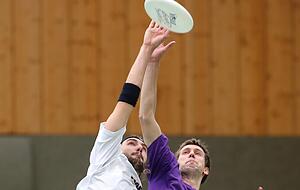 Kein Schiedsrichter, keine Fouls. Beim Ultimate Frisbee stehen Fairplay und Spaß im Vordergrund. Foto: Archiv/Veigel Kein Schiedsrichter, keine Fouls. Beim Ultimate Frisbee stehen Fairplay und Spaß im Vordergrund. Foto: Archiv/Veigel