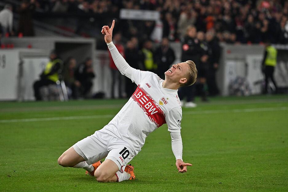 Chris Führich: Der "Zehner" des VfB Stuttgart nutzte seine Startelf-Chance und bedankte sich mit einem Traumtor. Viel unterwegs mit hoher Intensität. Note: 2 Chris Führich: Der "Zehner" des VfB Stuttgart nutzte seine Startelf-Chance und bedankte sich mit einem Traumtor. Viel unterwegs mit hoher Intensität. Note: 2