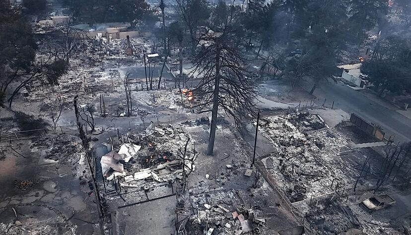 Das Feuer rund um Los Angeles hat eine Schneise der Verwüstung hinterlassen.