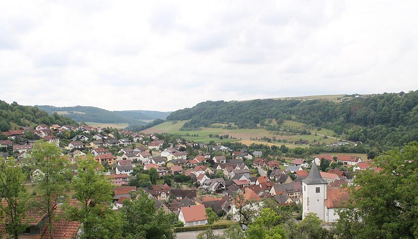 Die großen Projekte, die die Gemeinde bereits begonnen hat, möchte sie weiterführen. Breitbandausbau und Kindergartenbau sind somit weiter im Haushalt geplant. Anders sieht es mit der Ortsdurchfahrt Simprechtshausen und der Kita Hollenbach aus.
Foto: Archiv/Döring
