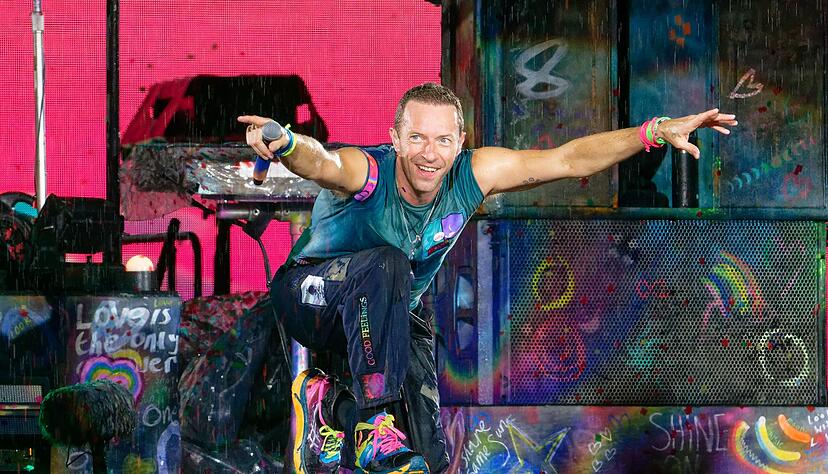 Coldplay-S&auml;nger Chris Martin hilft FIFA-Chef Gianni Infantino bei den Planungen f&uuml;r eine Halbzeit-Show beim WM-Finale.
