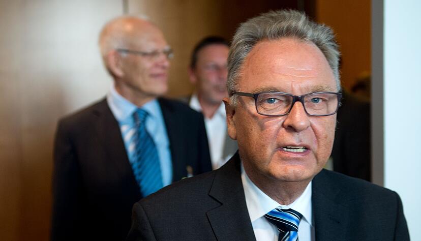 Der fr&uuml;here Verfassungsgerichtspr&auml;sident Hans-J&uuml;rgen Papier hatte zuletzt den Vorsitz der Beratenden Kommission NS-Raubgut inne. (Archivbild)