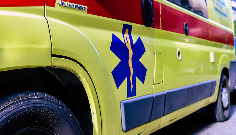 Eine deutsche Urlauberin ist vor den Augen ihrer Familie von einem einst&uuml;rzenden Balkon get&ouml;tet worden.