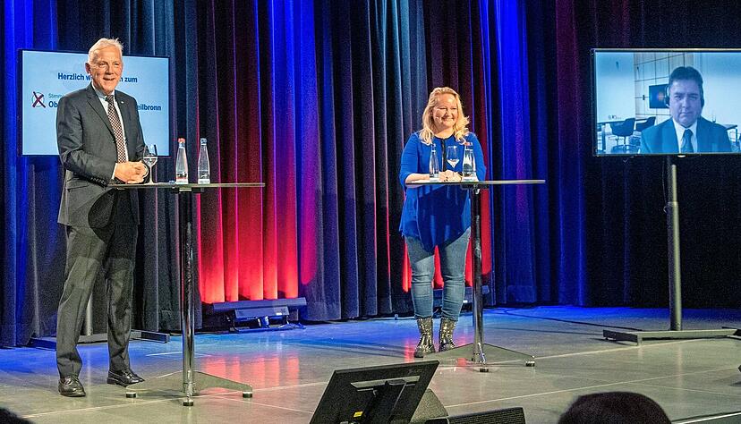 Harry Mergel, Katharina Mikov und Raphael Benner beim Wahlcheck. Harry Mergel, Katharina Mikov und Raphael Benner beim Wahlcheck.