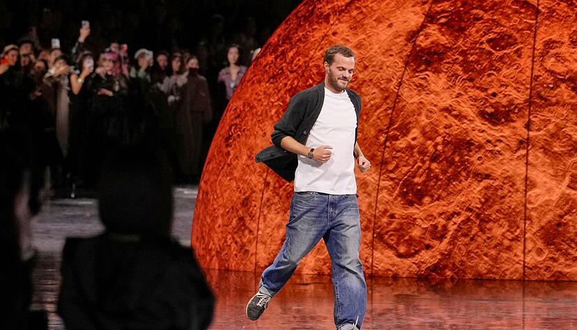 Matthieu Blazy bei der Pr&auml;sentation der Chanel Fr&uuml;hjahr/Sommer 2026 Kollektion.