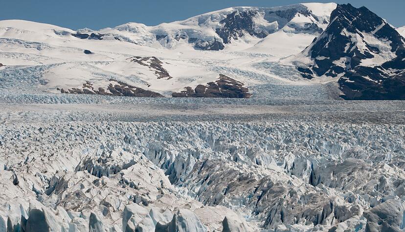 Nach Jahrzehnten relativer Stabilit&auml;t zieht sich der ber&uuml;hmte Gletscher im S&uuml;den von Argentinien immer st&auml;rker zur&uuml;ck.