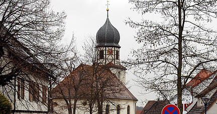 Wann wird ein neuer Seelsorger  in der Kilianskirche in Wüstenrot Gottesdienst halten? Bisher gibt es keinen Bewerber. Wann wird ein neuer Seelsorger  in der Kilianskirche in Wüstenrot Gottesdienst halten? Bisher gibt es keinen Bewerber.