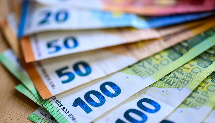 Erst Anfang 2025 hatte es eine Welle an Beitragserhöhungen gegeben. (Symbolbild) Erst Anfang 2025 hatte es eine Welle an Beitragserhöhungen gegeben. (Symbolbild)