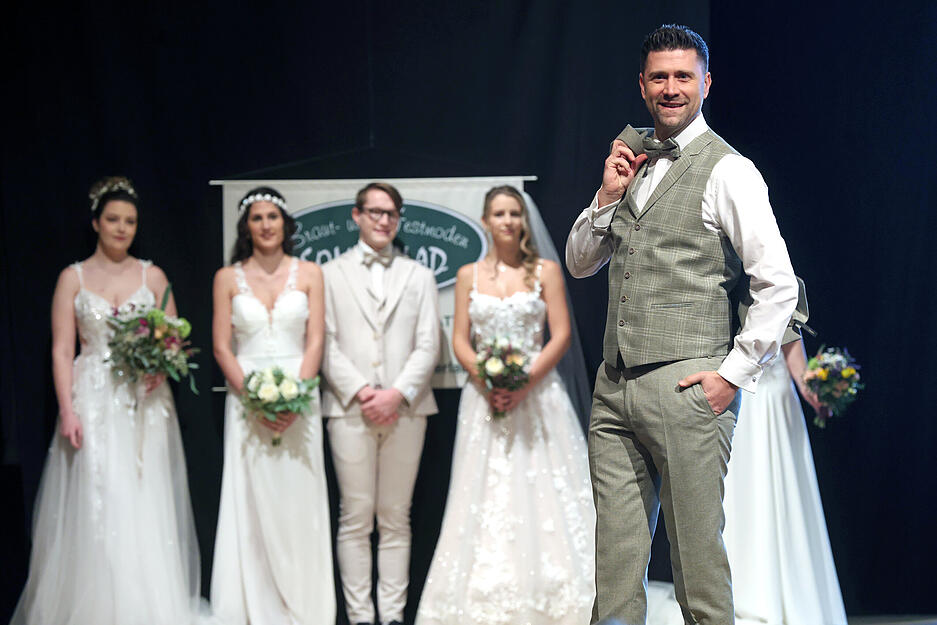 Die eigene Hochzeit soll der schönste Tag im Leben werden. Die Hochzeitsmesse zeigt aufregende Kleider und Ideen für die Feier. Die eigene Hochzeit soll der schönste Tag im Leben werden. Die Hochzeitsmesse zeigt aufregende Kleider und Ideen für die Feier.