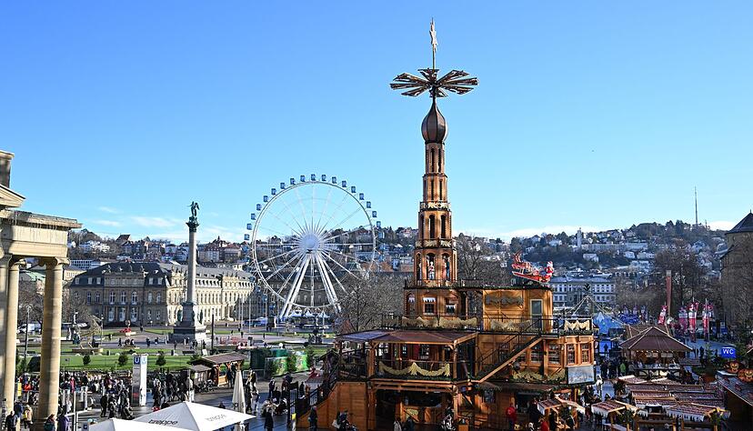 Stuttgart bietet den größten Weihnachtsmarkt im Südwesten. (Archivbild)