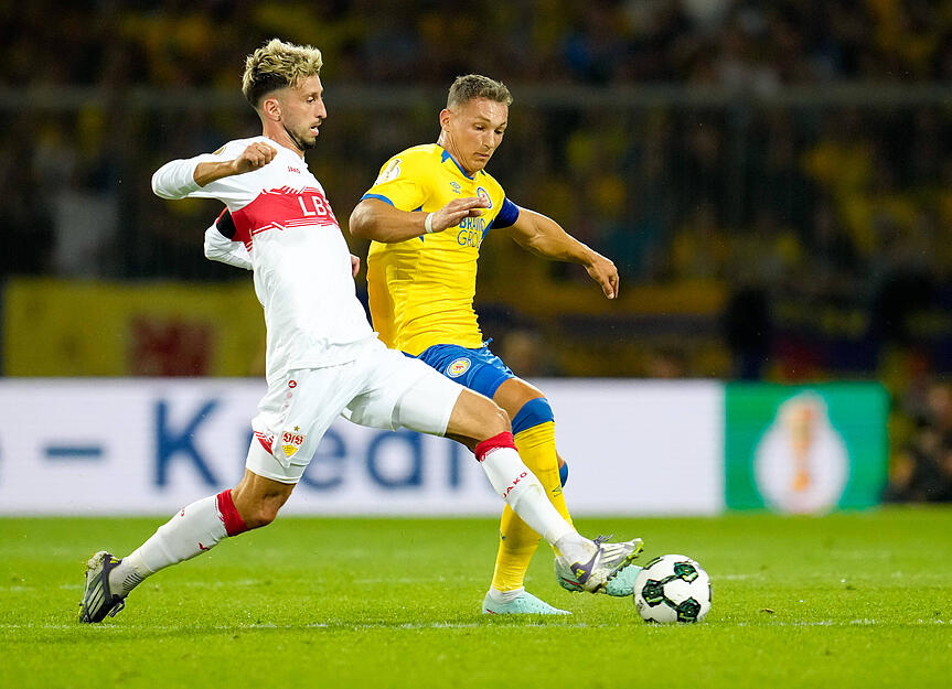 Atakan Karazor: Dirigierte lautstark und war vor allem in Halbzeit eins sichtlich unzufrieden mit seinen VfB-Kollegen. War immer anspielbar und baute das Spiel mit zunehmender Dauer besser auf. Note: 3