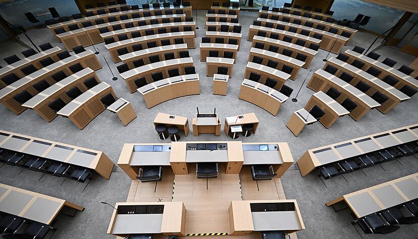 Der Ständige Ausschuss des Landtags soll sich mit den Korruptionsvorwürfen bei der Staatsanwaltschaft befassen. (Symbolbild) Der Ständige Ausschuss des Landtags soll sich mit den Korruptionsvorwürfen bei der Staatsanwaltschaft befassen. (Symbolbild)
