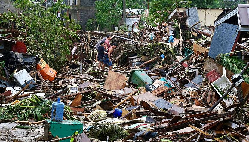Der Taifun hatte mit heftigen Böen gewütet.