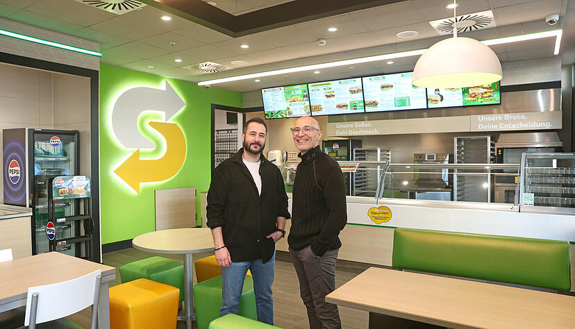 Neue P&auml;chter im Subway am Berliner Platz in Heilbronn: Faustino Minchella (rechts) und Ertan Pervan wollen ihre zweite Filiale Anfang Februar er&ouml;ffnen.
