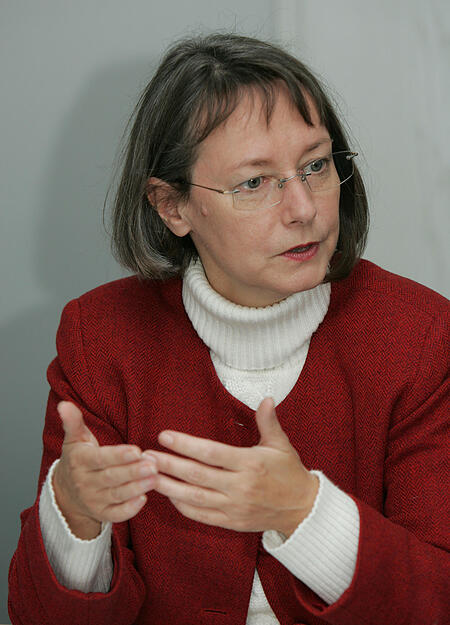 Evelyne Gebhardt ist Expertin f&uuml;r Binnenmarkt und Verbraucherschutz im Europ&auml;ischen Parlament. Aufnahme aus dem Jahr 2006. Foto: HSt-Archiv