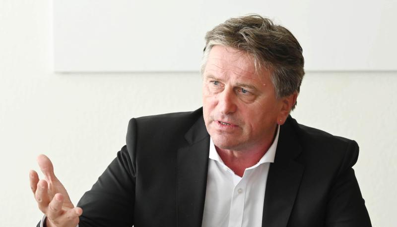 Manne Lucha (Bündnis 90/ Die Grünen), Gesundheitsminister von Baden-Württemberg, spricht. Manne Lucha (Bündnis 90/ Die Grünen), Gesundheitsminister von Baden-Württemberg, spricht.