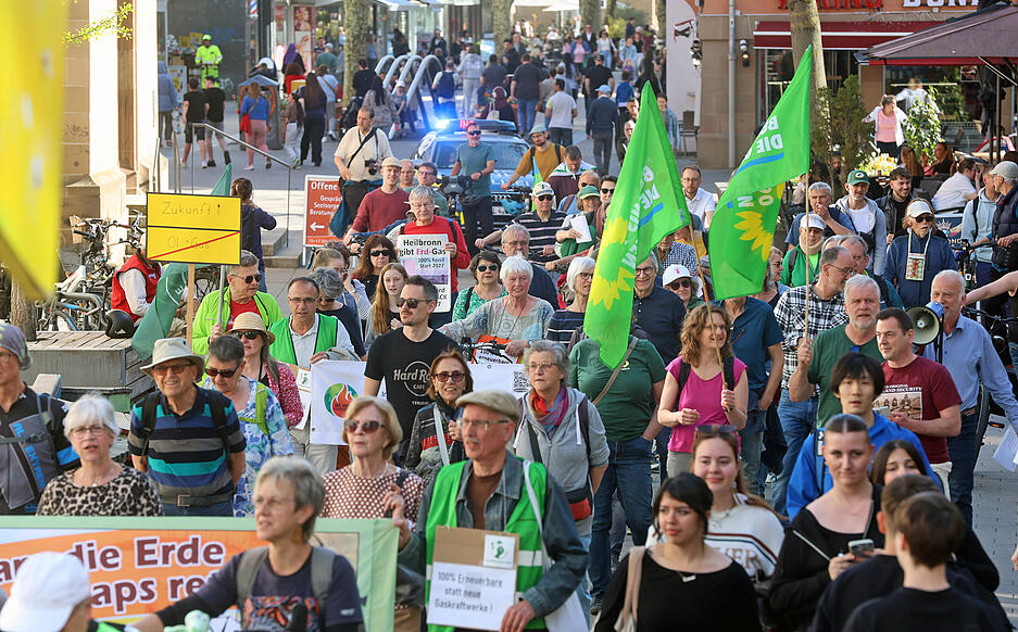 Die Demonstranten fordern ein Umdenken in der Energiepolitik.