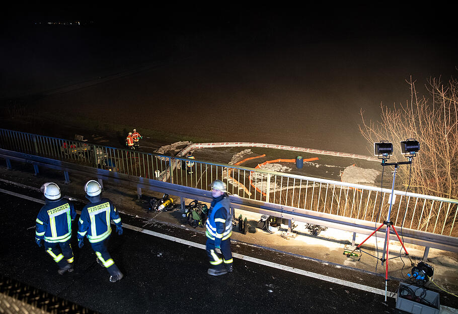 Brennender Gefahrgut-Lkw