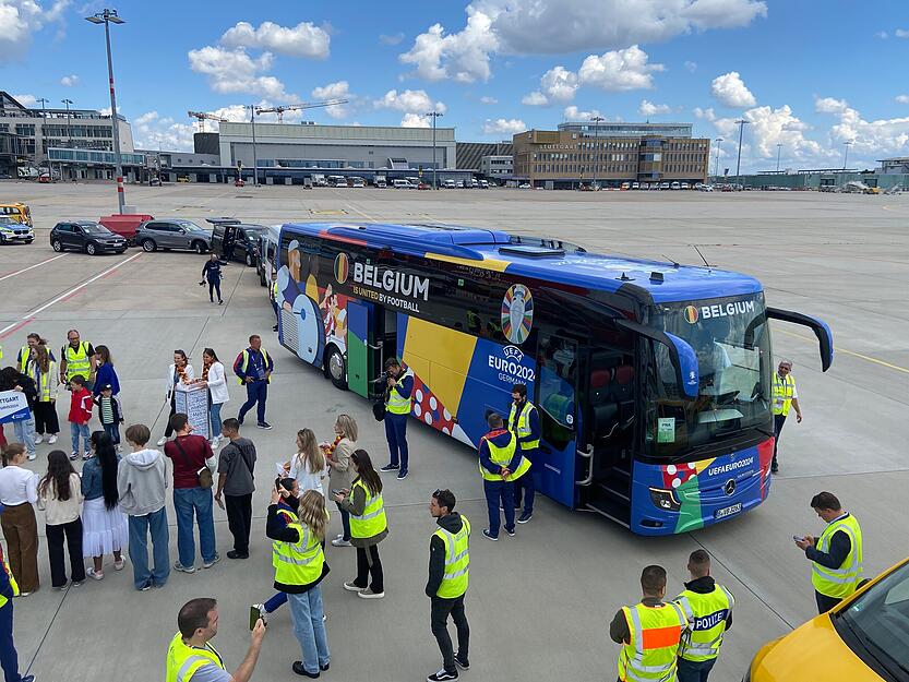 EM 2024: Belgien landet am Flughafen Stuttgart
