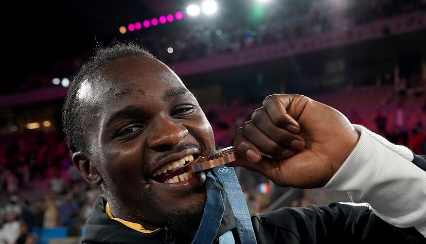 Bei Nelvie Tiafack stehen an Weihnachten kamerunische Spezialit&auml;ten auf dem Tisch.