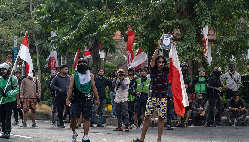 Viele der Demonstranten sollen von außerhalb nach Bali gereist sein.