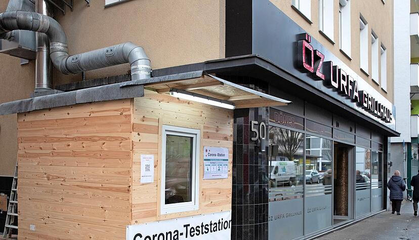 Sie prägen derzeit das Bild in den Kommunen: Corona-Schnellteststationen. Sie prägen derzeit das Bild in den Kommunen: Corona-Schnellteststationen.