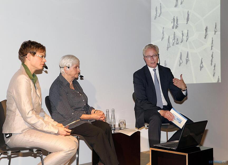 Retrospektive Hermann Eisenmenger im Stadtarchiv Retrospektive Hermann Eisenmenger im Stadtarchiv