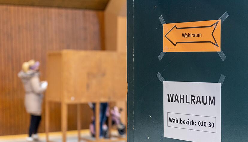 Wahllokal in der Alten Turnhalle in Horkheim. Wahllokal in der Alten Turnhalle in Horkheim.