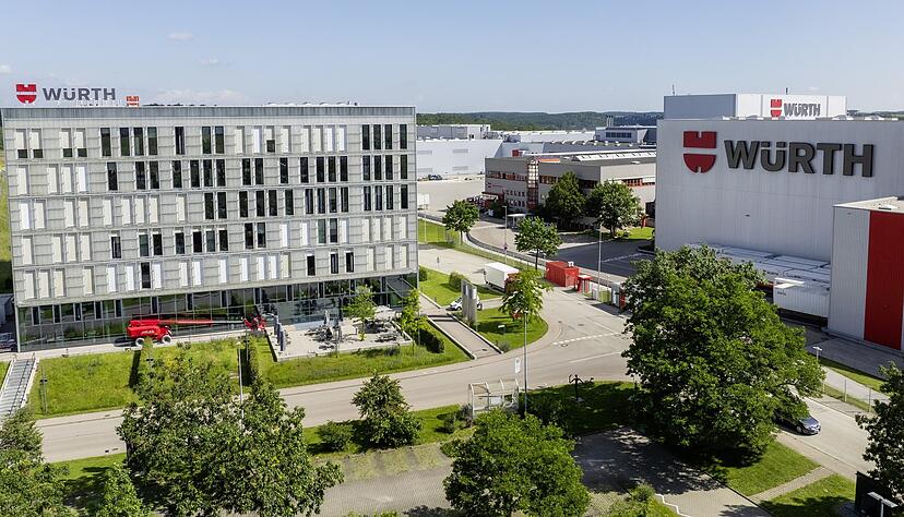 Sollten sich die 900 Millionen Euro Gewinn im Geschäftsjahr 2024 bestätigen, wäre das noch immer das viertbeste Ergebnis in der Geschichte der Würth-Gruppe. Sollten sich die 900 Millionen Euro Gewinn im Geschäftsjahr 2024 bestätigen, wäre das noch immer das viertbeste Ergebnis in der Geschichte der Würth-Gruppe.