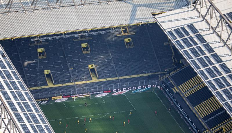 Die Fußball-Bundesliga könnte laut einem Bericht ab September in die neue Saison starten. Die Fußball-Bundesliga könnte laut einem Bericht ab September in die neue Saison starten.