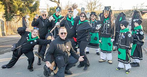 Die Kraichgau Hexen Eppingen waren beim Faschingsumzug in Gemmingen mit am Start.