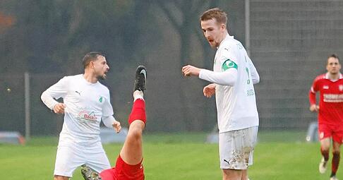 Die Gommersdorfer mit Robin Spitznagel (Mitte) wurden vom FC Zuzenhausen unsanft ausgebremst. Nun geht es zum SV Spielberg. Die Gommersdorfer mit Robin Spitznagel (Mitte) wurden vom FC Zuzenhausen unsanft ausgebremst. Nun geht es zum SV Spielberg.