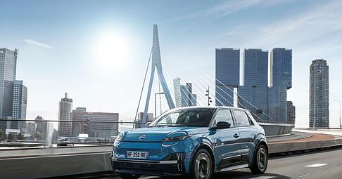 Neuer Nissan Micra: Der Kleinwagen kommt jetzt als vollelektrischer Stromer, basierend auf der Technik des Renault 5. Neuer Nissan Micra: Der Kleinwagen kommt jetzt als vollelektrischer Stromer, basierend auf der Technik des Renault 5.
