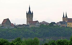 Der Blaue Turm ist seit einigen Monaten wieder in alter Schönheit zu bewundern.
