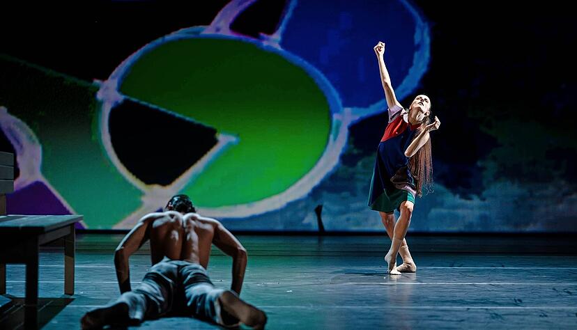 Picasso h&auml;tte es wohl gefallen: Joseph Caldo und Arianna Di Francesco in &bdquo;Poem an Minotaurus&ldquo;.