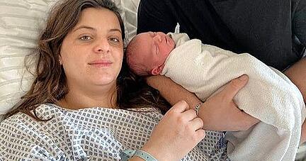 Begishe (24) und Shagir (31) Fandaj mit ihrem zweiten Kind Dimal.
Foto: privat Begishe (24) und Shagir (31) Fandaj mit ihrem zweiten Kind Dimal.
Foto: privat