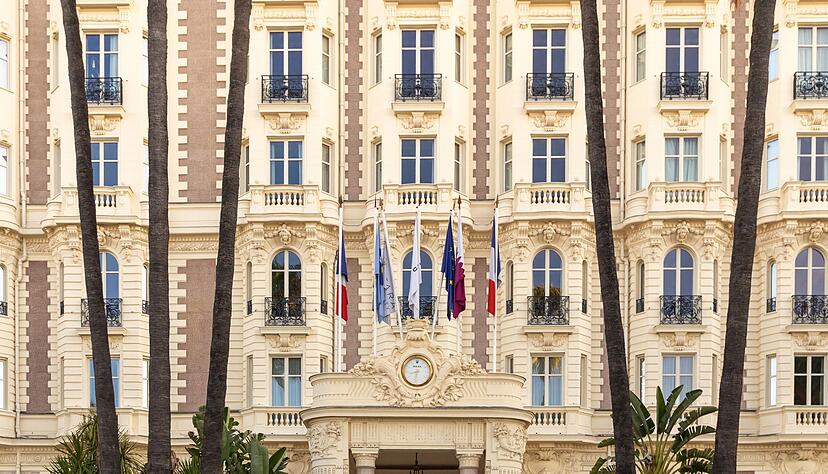 Gelungener Auftritt: Formen sind immer Geschmackssache - aber die Augen schmerzt dieser bestimmt Anblick nicht, was auch der Leapmotor B10 nicht &auml;ndert.