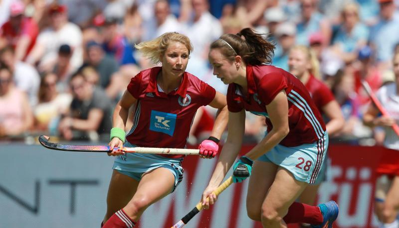 Die Hamburgerinnen um Eileen Hoffmann (l) und Celine Wilde unterlagen im Finale. Foto: Michael Deines