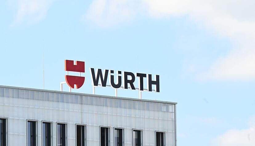 Vor dem Arbeitsgericht haben Würth und ein Außendienstmitarbeiter sich nun auf einen Vergleich geeinigt. Vor dem Arbeitsgericht haben Würth und ein Außendienstmitarbeiter sich nun auf einen Vergleich geeinigt.