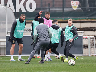 Vor dem Spiel gegen BSC Young Boys fand am Mittwochmittag das Abschlusstraining des VfB Stuttgart statt. Vor dem Spiel gegen BSC Young Boys fand am Mittwochmittag das Abschlusstraining des VfB Stuttgart statt.