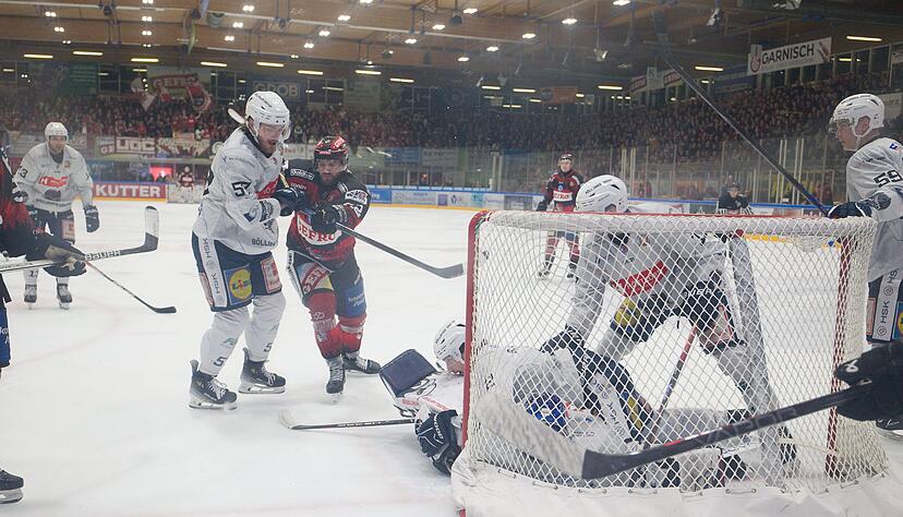 Im Playoff-Viertelfinale stehen sich die Heilbronner Falken und die Memmingen Indians gegenüber.