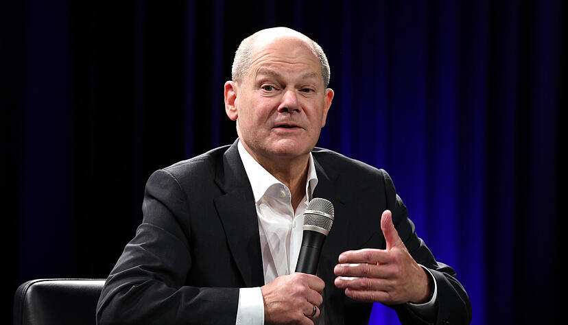 Bundeskanzler Olaf Scholz beim Stimme-Wahlcheck in Heilbronn.