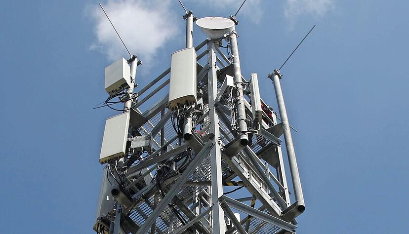 Vodafone baut viele neue Mobilfunkmasten. Das Unternehmen will beim 5G-Ausbau jetzt auch in Baden-Württemberg mehr Fahrt aufnehmen.
Foto: dpa Vodafone baut viele neue Mobilfunkmasten. Das Unternehmen will beim 5G-Ausbau jetzt auch in Baden-Württemberg mehr Fahrt aufnehmen.
Foto: dpa