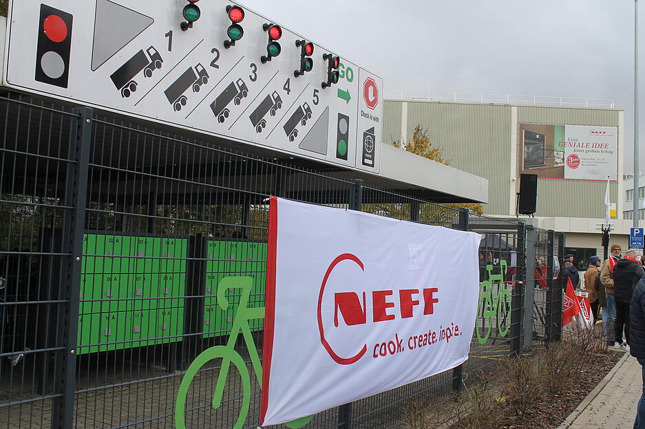 Der Betriebsrat fordert von BSH Hausgeräte eine faire Lösung für den Standort. Der Betriebsrat fordert von BSH Hausgeräte eine faire Lösung für den Standort.