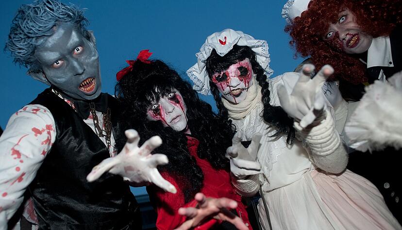 Halloween ist für viele Partygänger eine Art Mischung aus Horror-Show und Fasching. Halloween ist für viele Partygänger eine Art Mischung aus Horror-Show und Fasching.